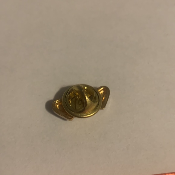 3/$5 Mix Metal Heart Pin - Picture 2 of 6